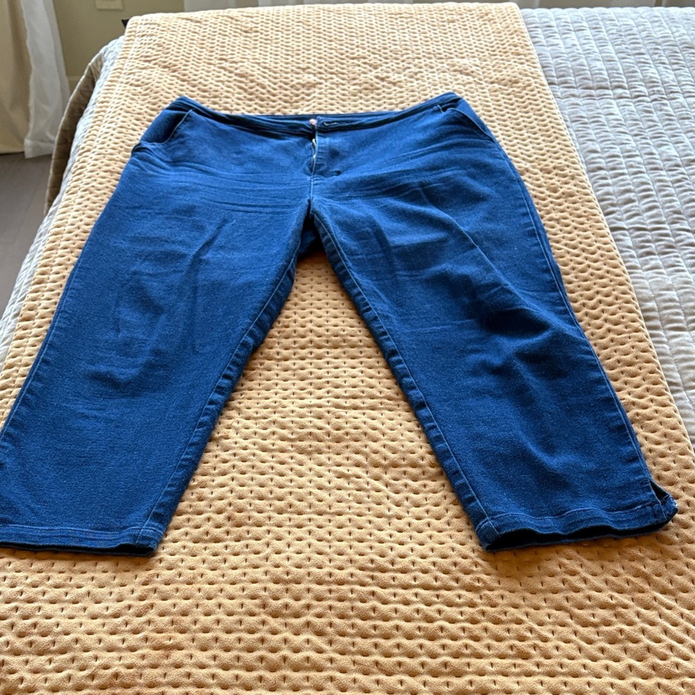 Blue Women's capri Jeans